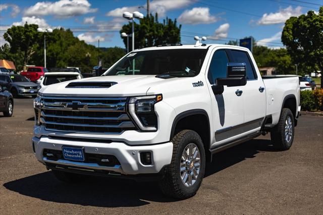 Photo of 2025 Summit White Chevrolet Silverado 3500