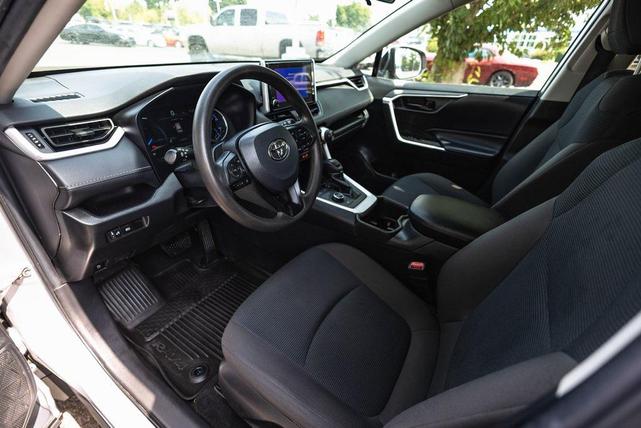Photo of 2023 Silver Sky Metallic Toyota RAV4 Hybrid