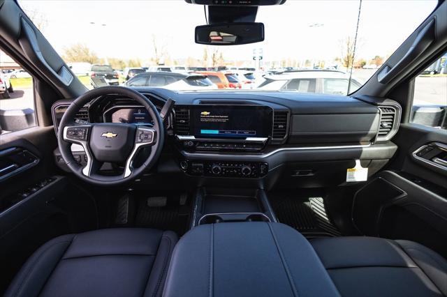 Photo of 2025 Summit White Chevrolet Silverado 3500