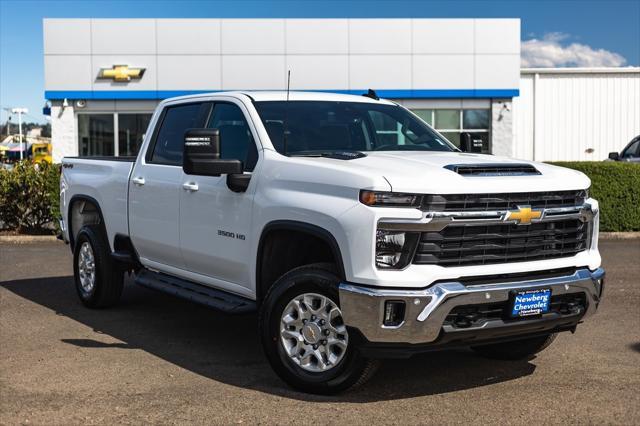 Photo of 2025 Summit White Chevrolet Silverado 3500