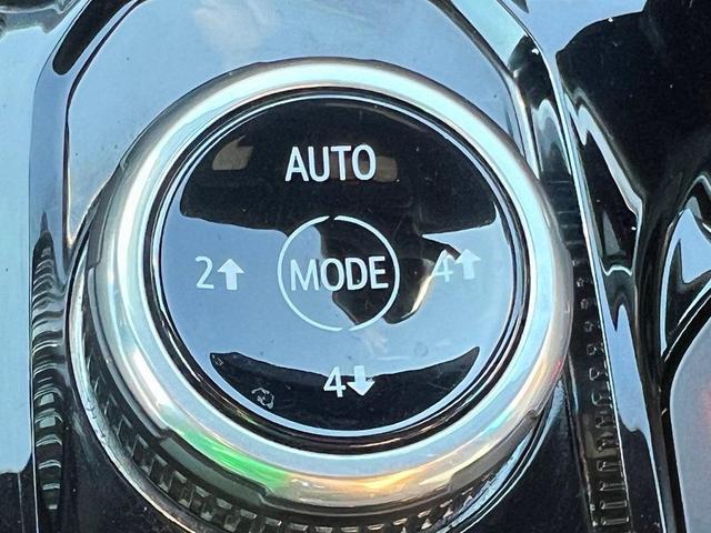Photo of 2023 Dynamic Blue Metallic GMC Canyon