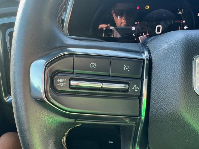 Photo of 2023 Dynamic Blue Metallic GMC Canyon