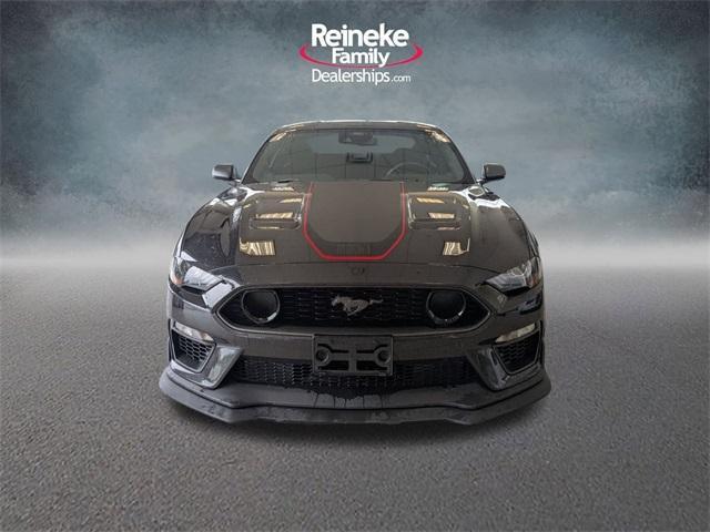 Photo of 2022 Gray Ford Mustang