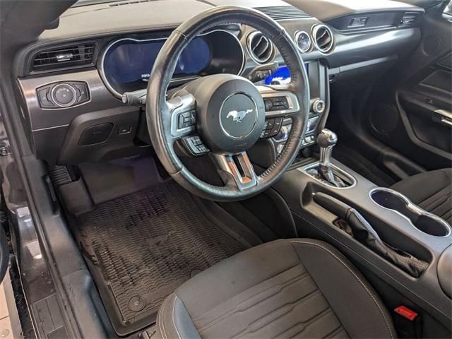 Photo of 2022 Gray Ford Mustang