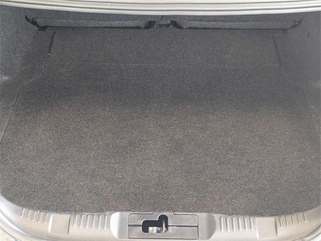 Photo of 2022 Gray Ford Mustang