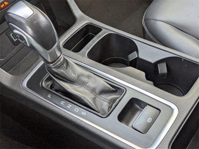 Photo of 2019 Oxford White Ford Escape