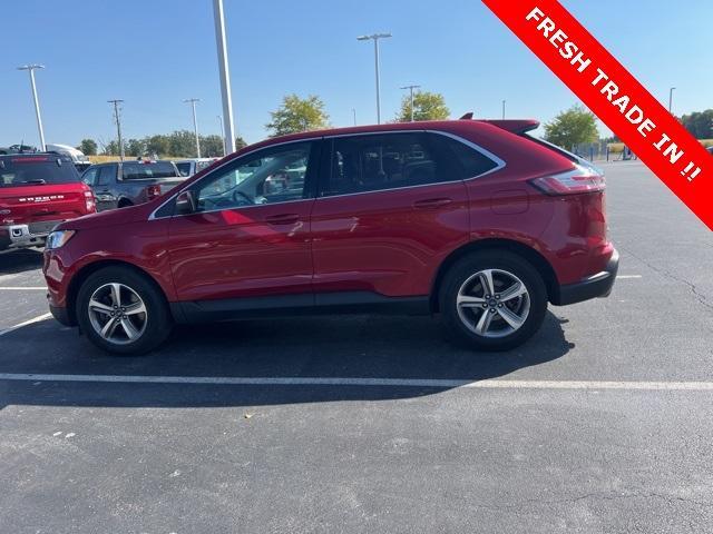 Photo of 2020 Red Ford Edge
