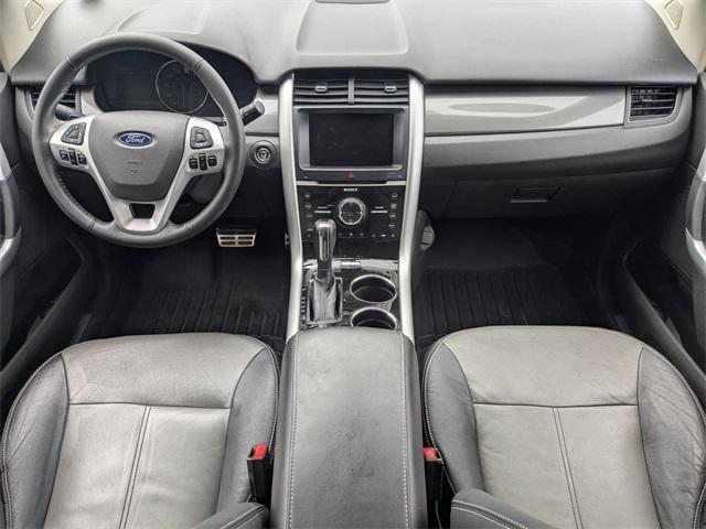 Photo of 2013 Ruby Red Metallic Ford Edge