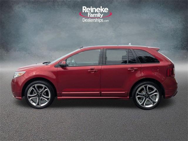 Photo of 2013 Ruby Red Metallic Ford Edge