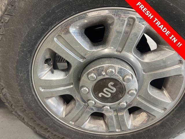 Photo of 2015 White Platinum Clearcoat Metallic Ford F-350
