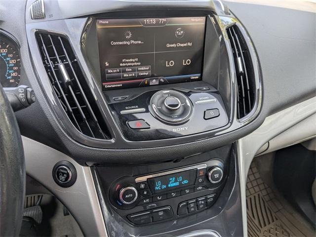 Photo of 2013 White Platinum Ford Escape