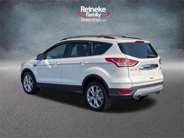 Photo of 2013 White Platinum Ford Escape