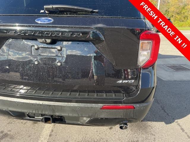 Photo of 2023 Agate Black Metallic Ford Explorer