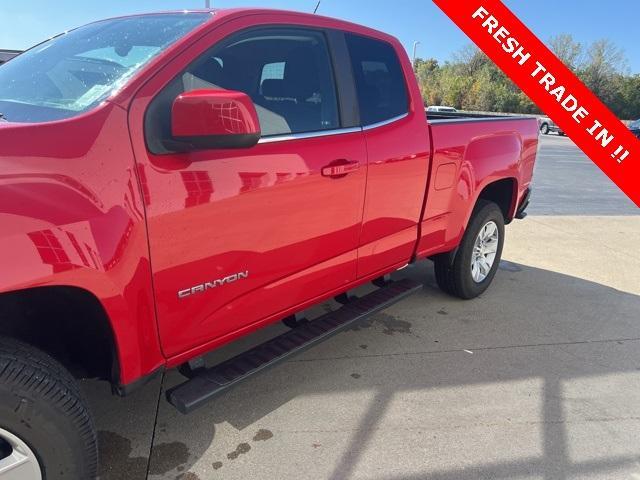 Photo of 2016 Cardinal Red GMC Canyon