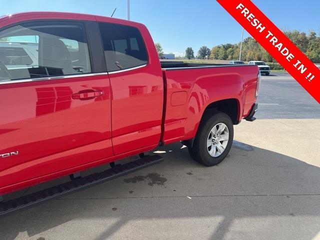 Photo of 2016 Cardinal Red GMC Canyon