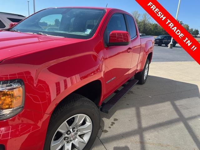 Photo of 2016 Cardinal Red GMC Canyon