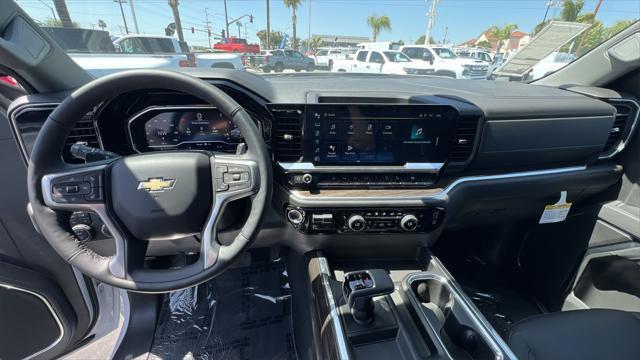 Photo of 2025 Summit White Chevrolet Silverado 1500