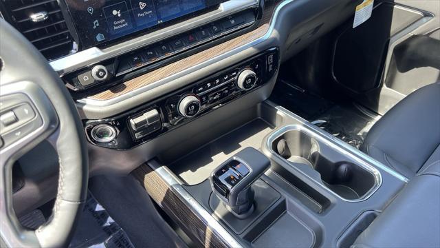 Photo of 2025 Summit White Chevrolet Silverado 1500