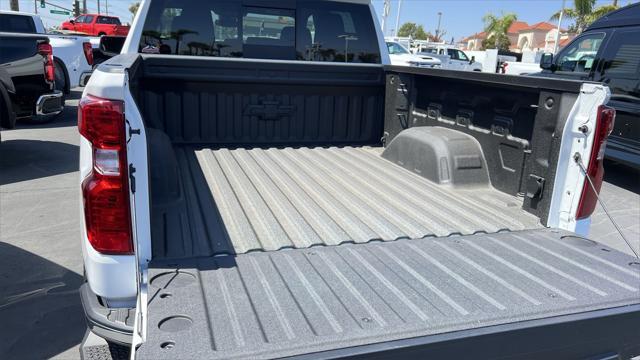 Photo of 2025 Summit White Chevrolet Silverado 1500