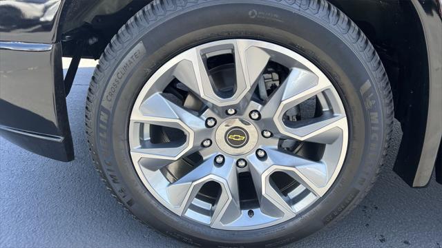 Photo of 2025 Black Chevrolet Express 2500