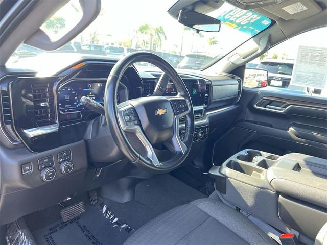 Photo of 2023 Black Chevrolet Silverado 1500