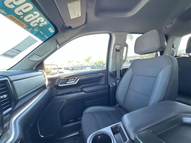 Photo of 2023 Black Chevrolet Silverado 1500