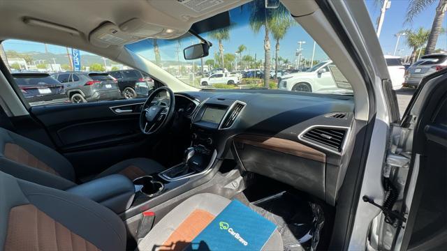 Photo of 2018 Ingot Silver Ford Edge
