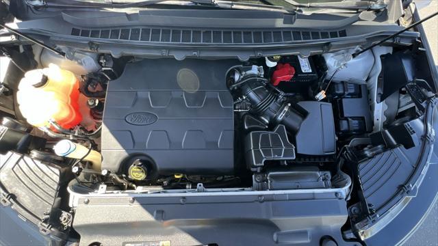 Photo of 2018 Ingot Silver Ford Edge