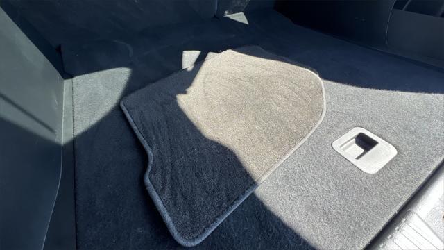 Photo of 2018 Ingot Silver Ford Edge