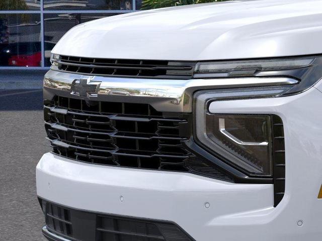 Photo of 2025 Summit White Chevrolet Tahoe