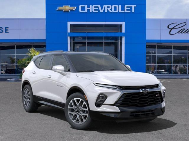 Photo of 2025 Pearl Chevrolet Blazer