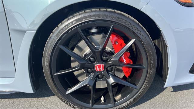Photo of 2025 Black Honda Civic Type R