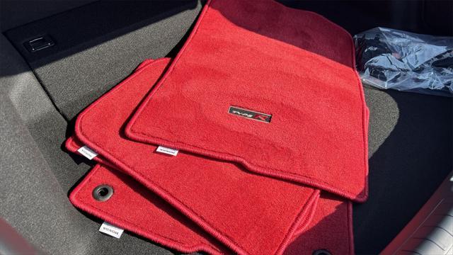 Photo of 2025 Black Honda Civic Type R