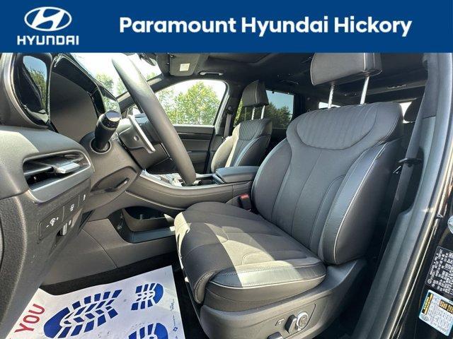 Photo of 2025 Abyss Black Pearl Hyundai PALISADE