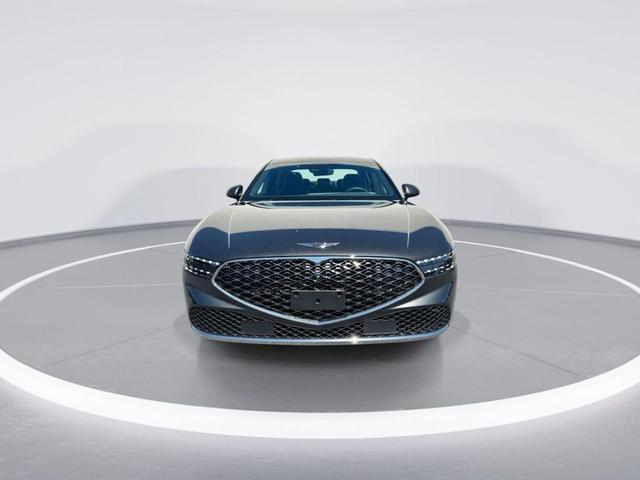Photo of 2024 Makalu Gray Genesis G90