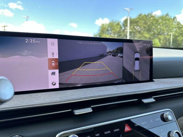 Photo of 2025 Vik Black Genesis GV80