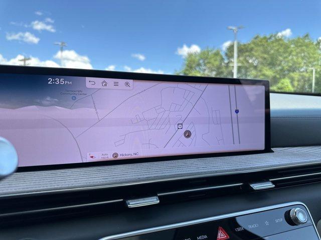 Photo of 2025 Vik Black Genesis GV80