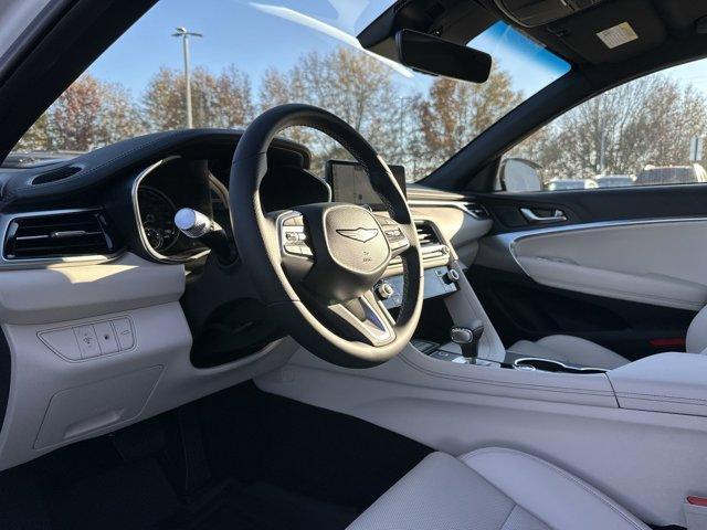 Photo of 2025 Uyuni White Genesis G70