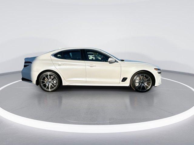 Photo of 2025 Uyuni White Genesis G70