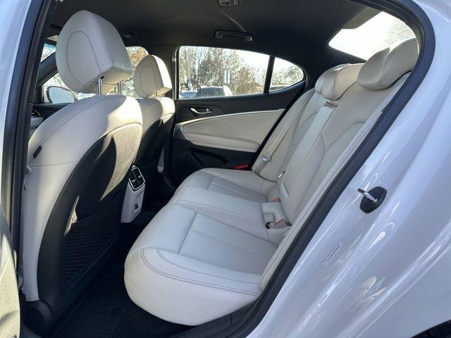 Photo of 2025 Uyuni White Genesis G70