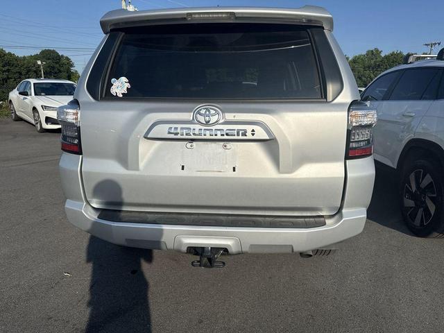 Photo of 2024 Classic Silver Metallic Toyota 4Runner