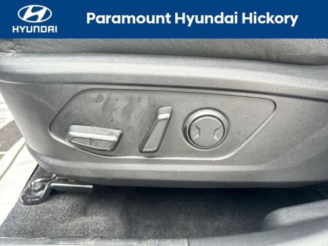 Photo of 2023 Phantom Black Hyundai TUCSON