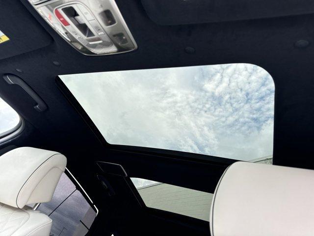 Photo of 2025 Uyuni White Genesis GV80