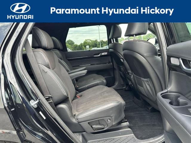 Photo of 2025 Abyss Black Pearl Hyundai PALISADE