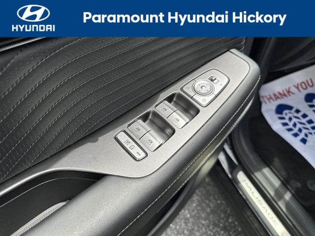 Photo of 2025 Abyss Black Pearl Hyundai PALISADE