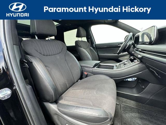 Photo of 2025 Abyss Black Pearl Hyundai PALISADE
