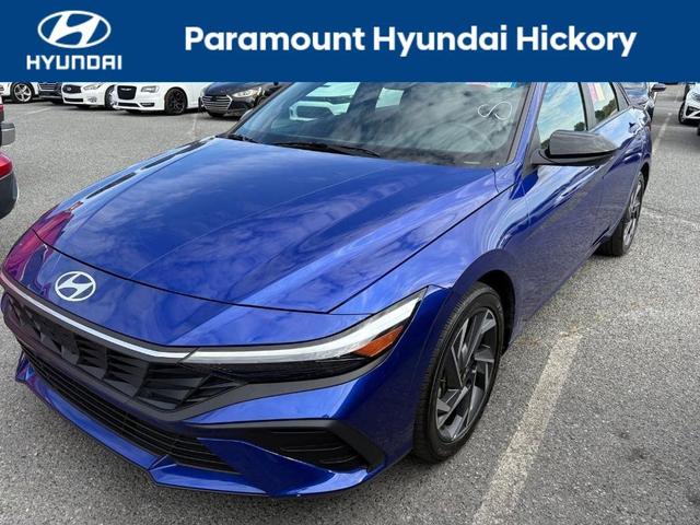 Photo of 2025 Intense Blue Hyundai ELANTRA
