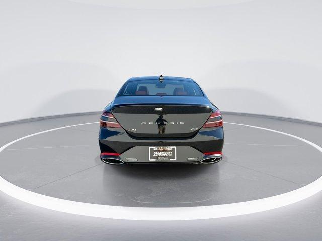 Photo of 2025 Vik Black Genesis G70