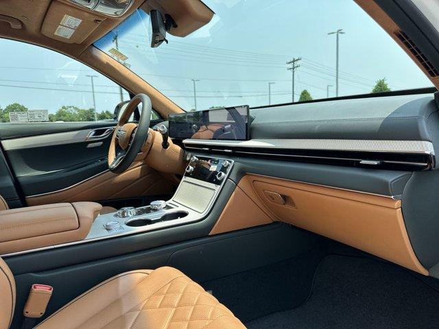 Photo of 2025 Uyuni White Genesis GV80