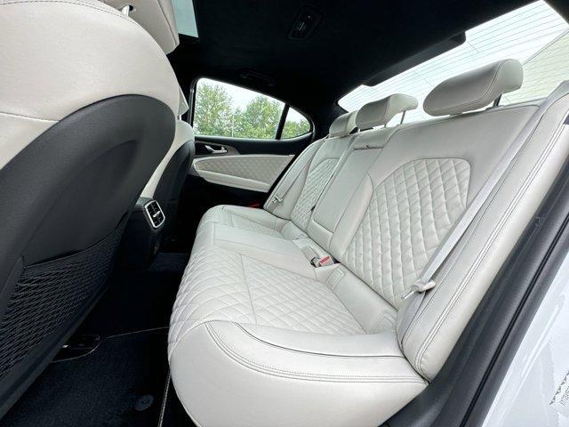 Photo of 2025 Uyuni White Genesis G70